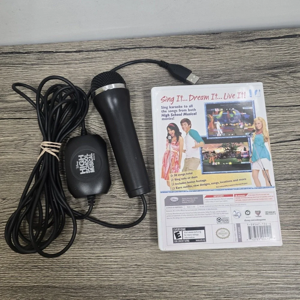 High School‎ Musical: Sing It Bundle with Microphone - Nintendo Wii
